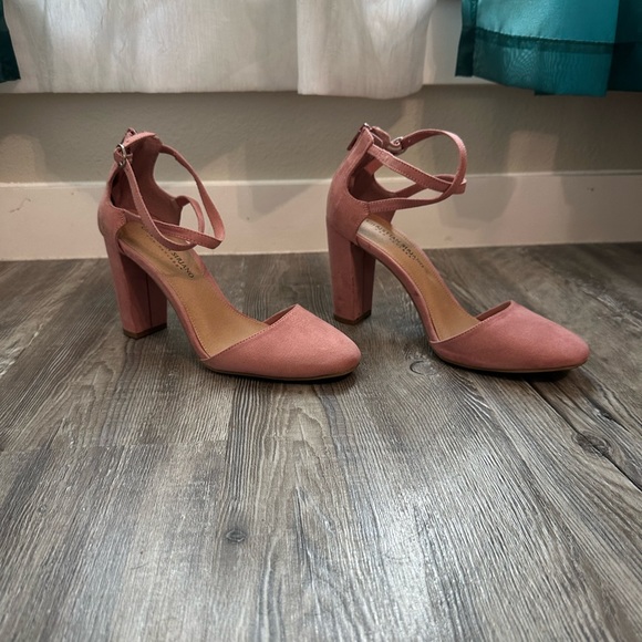 Pink chunky heels - Picture 1 of 3